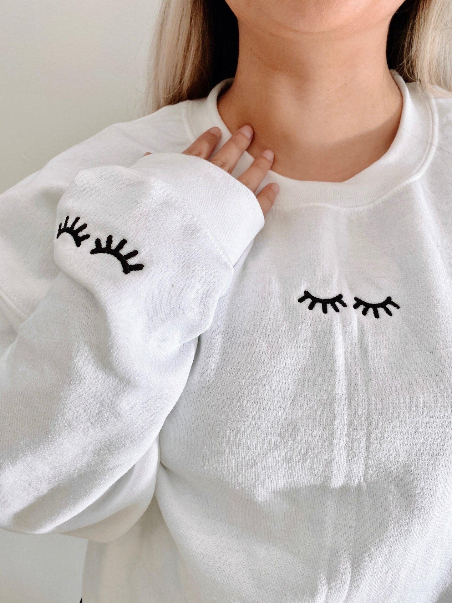 LASH embroidered crewneck