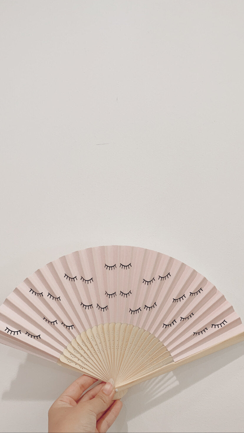 lash hand fan
