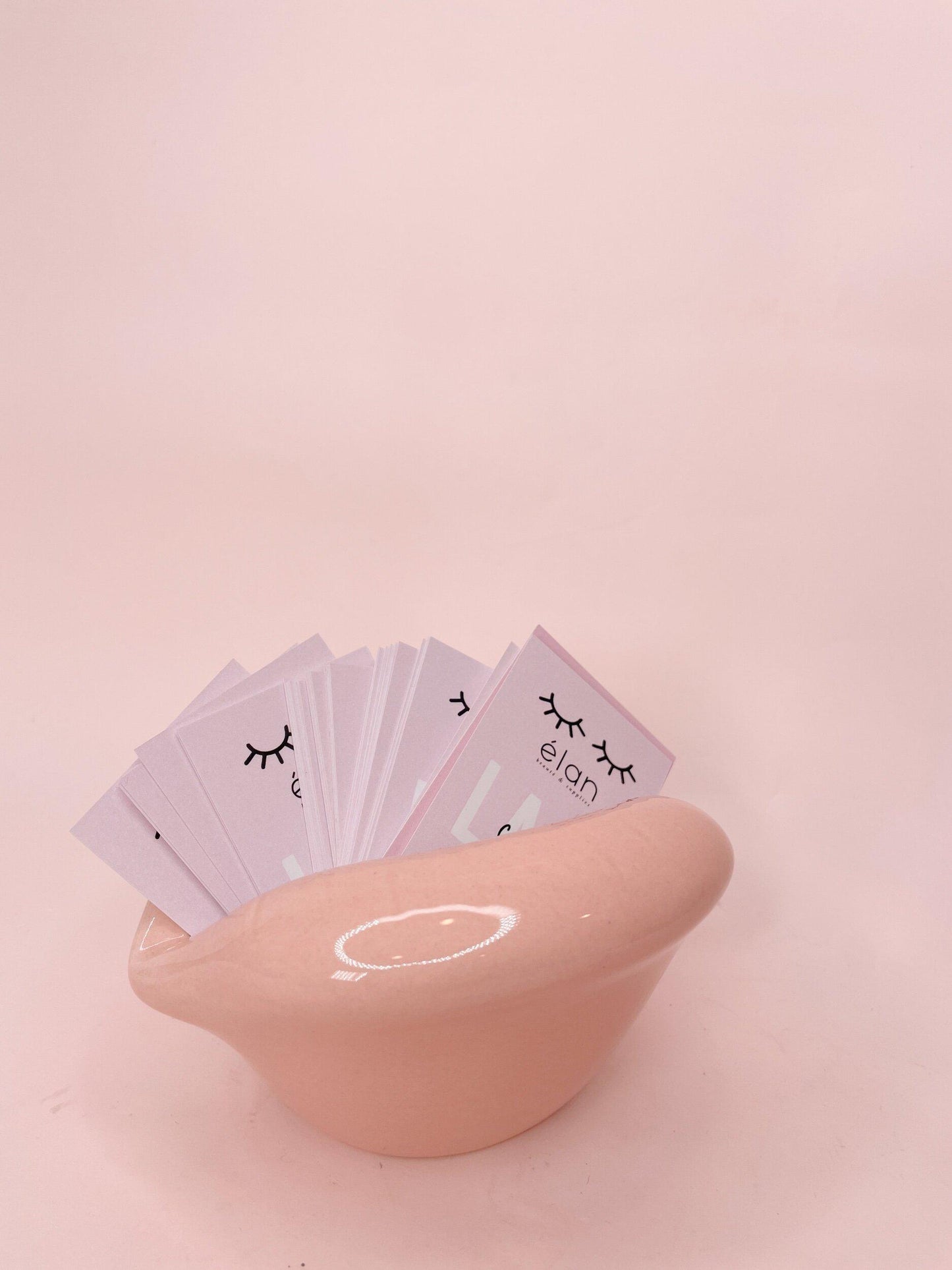juicy lips container
