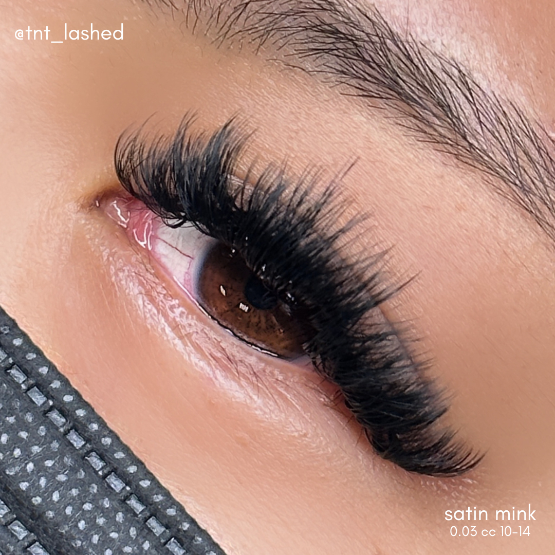 0.03 SATIN MINK lash trays (DARKEST lashes)