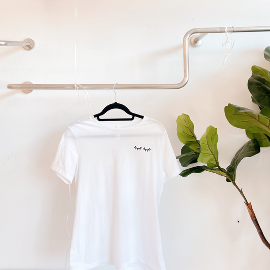 LASH EMBROIDERED T shirt