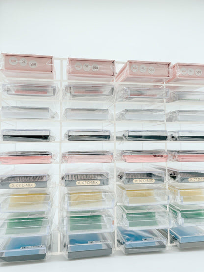 the BOSS BABE lash trays organizer