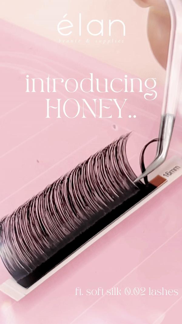 the SOULMATE collection tweezers